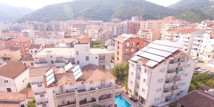 Letní dovolená v Černé Hoře: 7 nocí v hotelu s bazénem a polopenzí
