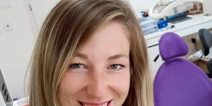Dentální hygiena: odstranění pigmentace, depuralizace, fluoridace i instruktáž