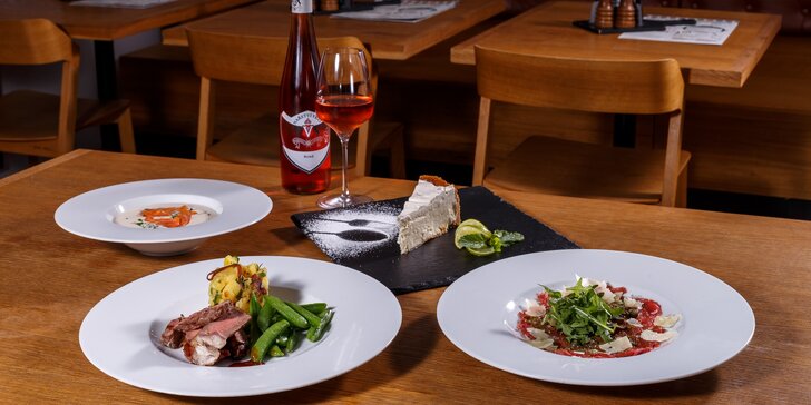 4chodové menu pro zamilované: candát nebo hovězí steak a lahev vína