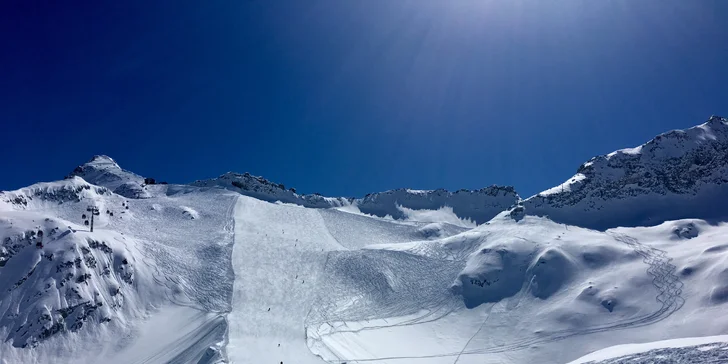 Lyžařský zájezd na 2 - 3 noci do Passo Tonale s polopenzí a skipasem