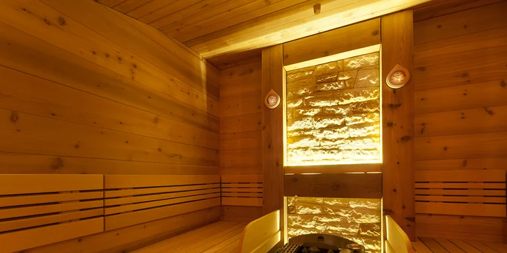 Romantika v luxusním wellness resortu u Pardubic s polopenzí a relaxací