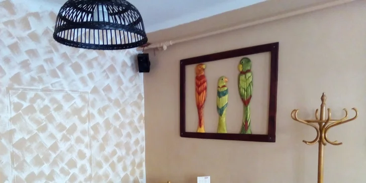 V menu je celkem 33 druhů pizzy se smetanovým i rajčatovým základem. 