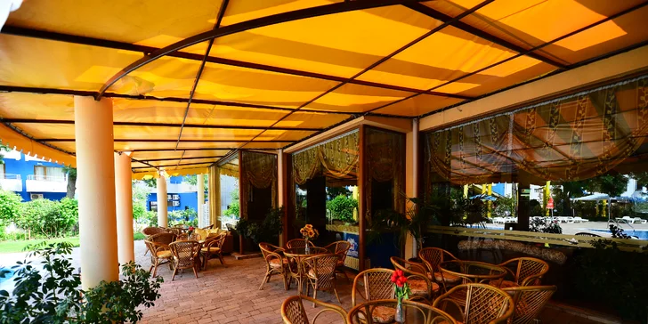 Letecky na Slunečné pobřeží: 7 nocí s all inclusive, cca 260 m od pláže