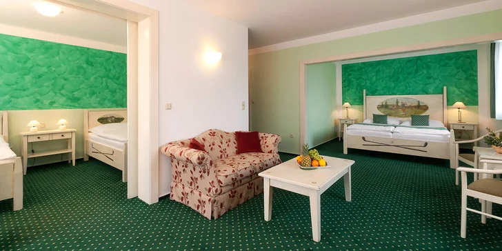 Romantika v luxusním wellness resortu u Pardubic s polopenzí a relaxací