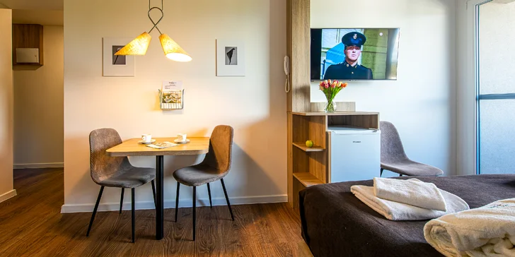 Nabídka ubytování je pestrá – od útulných studií až po prostorné apartmány pro rodiny či skupiny.