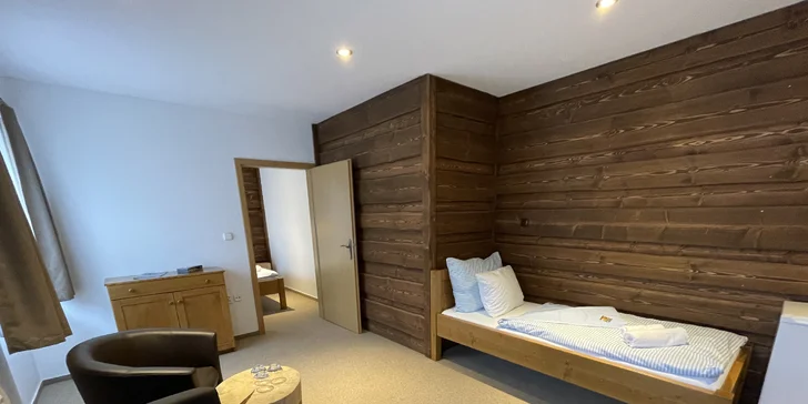Pokoje jsou krásné, hotel prošel celkovou rekonstrukcí, a je to znát. 