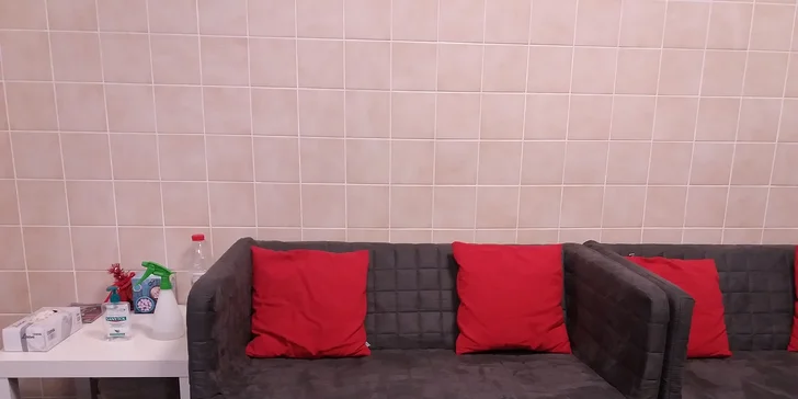 Na recepci se pohodlně usadíte.