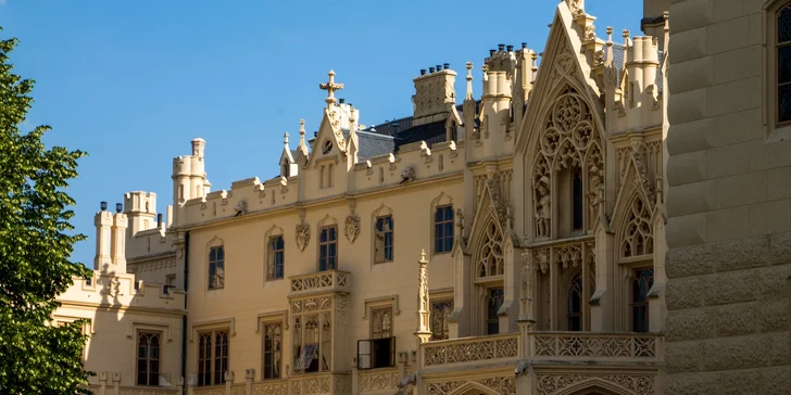 Apartmány v Lednici na lázeňské kolonádě s privátním wellness, vínem i snídaněmi