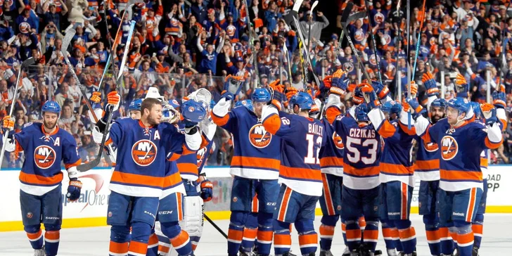Zápas NHL Islanders vs. Colorado Avalanche v New Yorku vč. letenky a 2 nocí