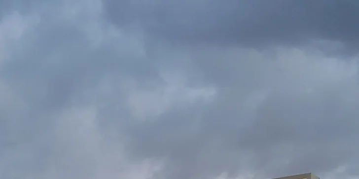 Holandské hranolky s pochoutkou podle výběru na Vítězném náměstí