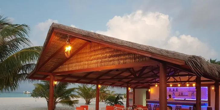 Pravá exotika v 4* resortu na Maledivách: 6–12 nocí, spa a fitness, česky hovořící delegát