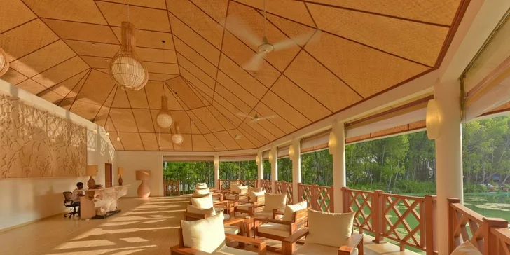 7–14 nocí na Maledivách: 4* resort s lázněmi a fitness centrem, česky hovořící delegát na telefonu
