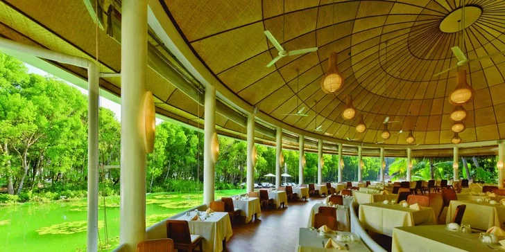 7–14 nocí na Maledivách: 4* resort s lázněmi a fitness centrem, česky hovořící delegát na telefonu