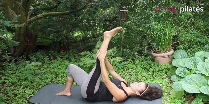 Online pilates: cvičte celý měsíc z pohodlí domova