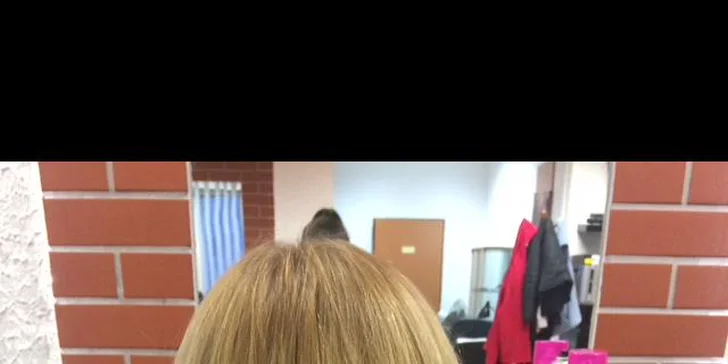 Foukaná i módní klasické či kombinované barvení pro všechny délky vlasů