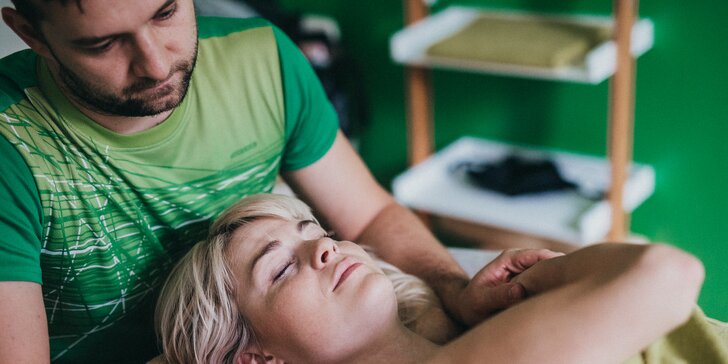Zdravotní masáž cílená proti únavě a bolesti pohybového aparátu