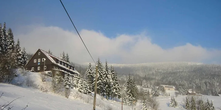 Aktivní dovolená v Krkonoších: polopenze, na dosah lanovka v Horních Mísečkách