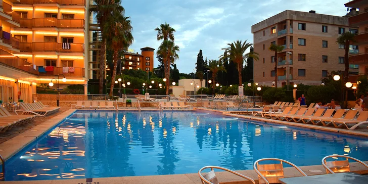 7 nocí ve 4* hotelu na Costa Brava s polopenzí; 1. dítě do 12,99 let zdarma