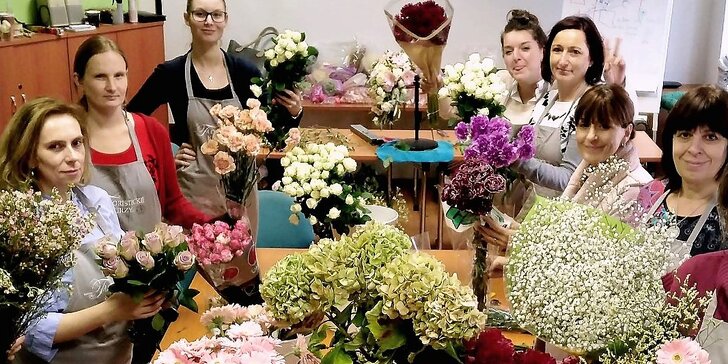 Floristické kurzy: Uvažte si kytici nebo květinovou čelenku a náramek