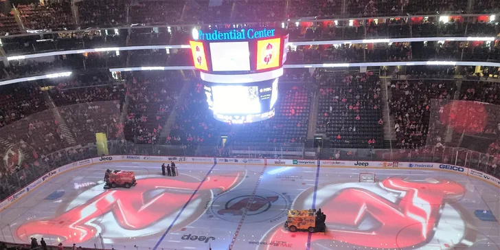 3 noci v New Yorku: letenka, ubytování a vstupenka na 2 zápasy NHL