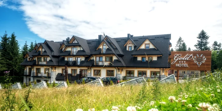 Skvělý odpočinek v Zakopaném: 4* hotel s wellness a snídaní nebo polopenzí
