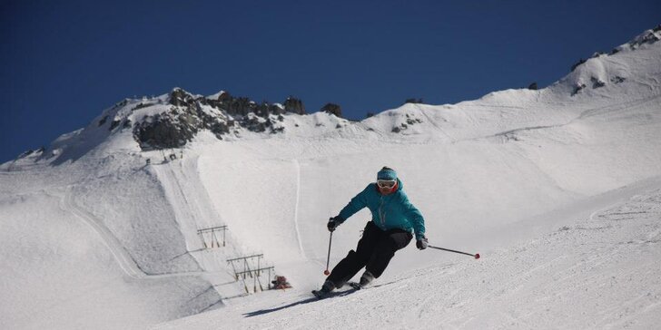 Naučte se řezat oblouky: privátní carvingový kurz pro pokročilé lyžaře