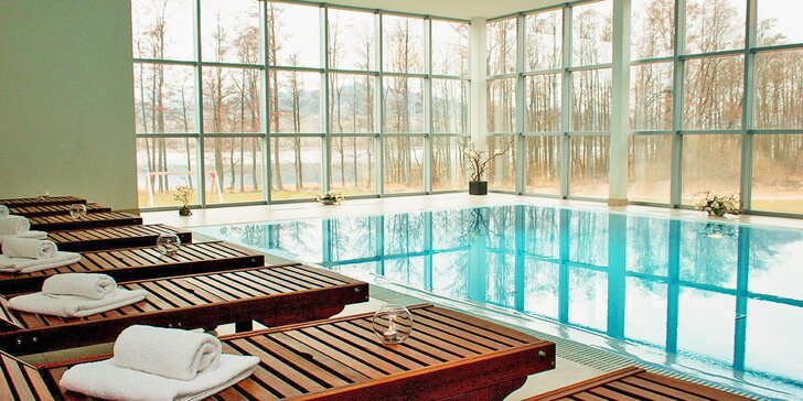 Hotel přímo u Lipna: 2–4 dny, polopenze a wellness s bazénem a saunou
