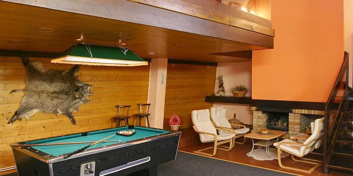Wellness relax Beskydech: hotel u lesa, bazén, sauna i večeře při svíčkách