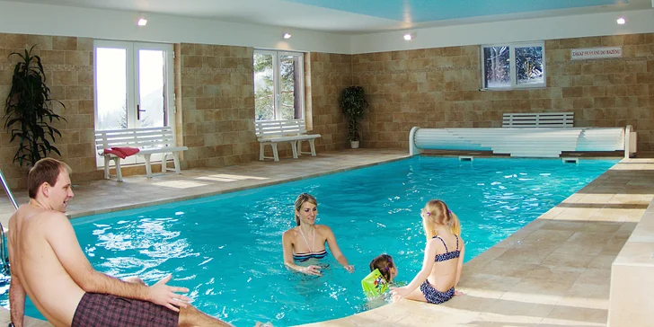 Wellness relax v Beskydech: lyžování, bazén, sauna i večeře při svíčkách