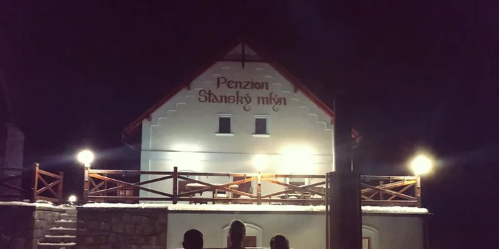 Jaro ve stylovém romantickém mlýně na samotě pro pár i rodinu