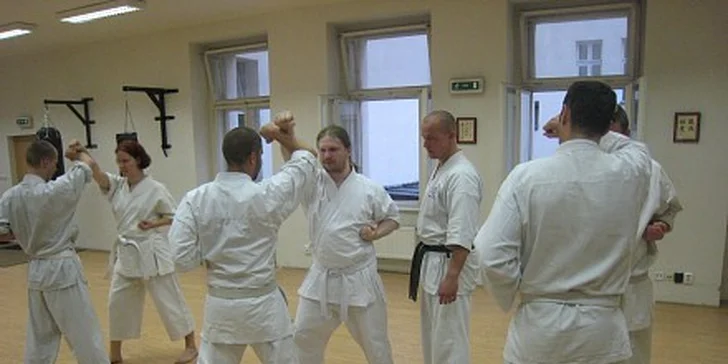 399 Kč za měsíční trénink původního okinawského karate v hodnotě 1200 Kč