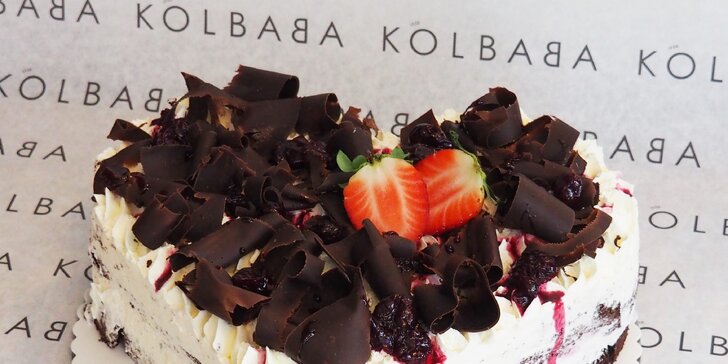 To nejsladší valentýnské srdce: Schwarzwaldský dort s višněmi a čokoládou
