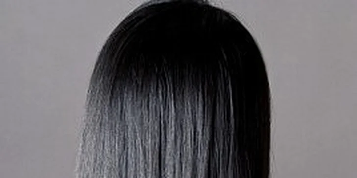 1299 Kč za aplikaci brazilského keratinu v původní hodnotě 2500 Kč