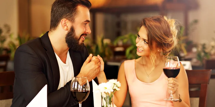 Úžasný Valentýn v Praze: VIP snídaně, romantická večeře i relax ve wellness
