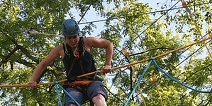 119 Kč za vstupné do lanového parku Bisport v Týnci nad Sázavou