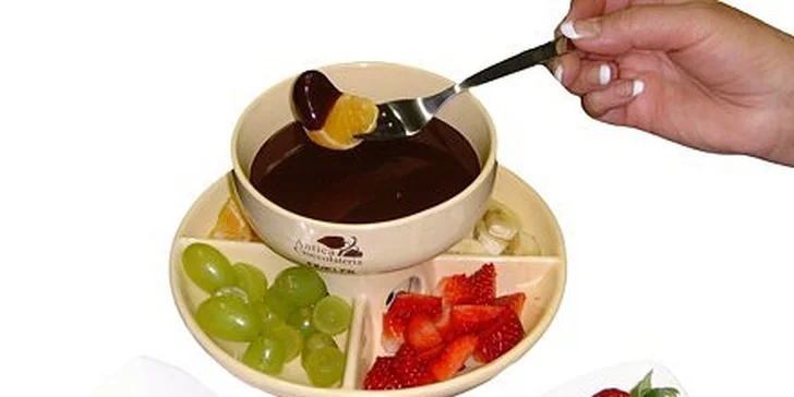 49 Kč za skvělé čokoládové fondue pro 2 osoby v původní hodnotě 88 Kč