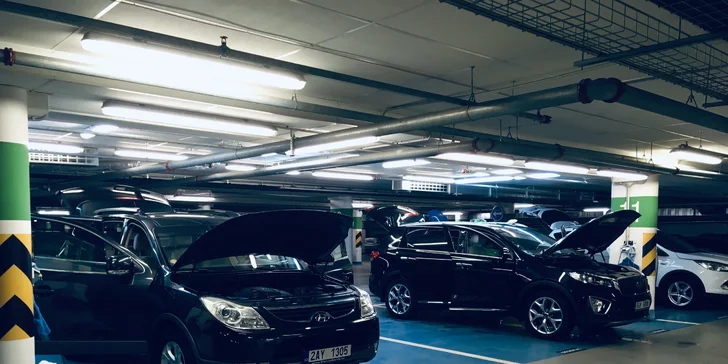 Čistá jízda: ruční mytí interiéru i exteriéru aut typu kombi i sedan