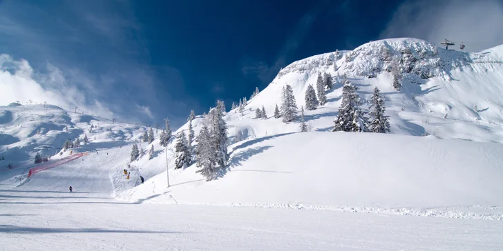 7denní zájezd na lyžování do Dolomit: doprava autobusem, ubytování a polopenze