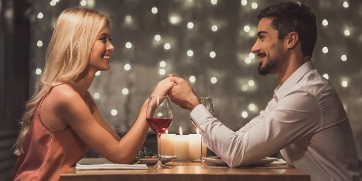 Tříchodové valentýnské menu s přípitkem v centru Ostravy pro dva