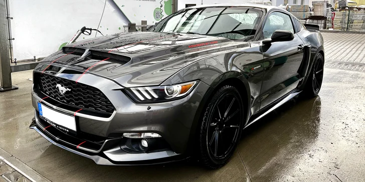 Zapůjčení Fordu Mustang na pár hodin i celý týden: nájezd 300 km za den
