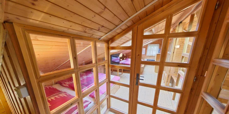 Luxusní odpočinek v moderní wellness chatě v Beskydech pro 8 osob