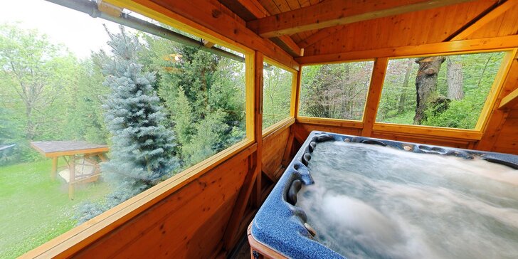 Luxusní odpočinek v moderní wellness chatě v Beskydech pro 8 osob