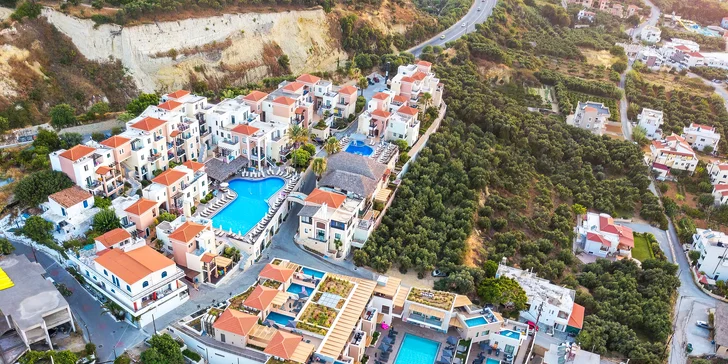 Jste zváni do 4* hotelu Caldera Village.