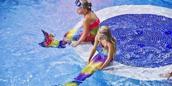 4 lekce mermaidingu: plavání s monoploutví v kostýmu mořské panny