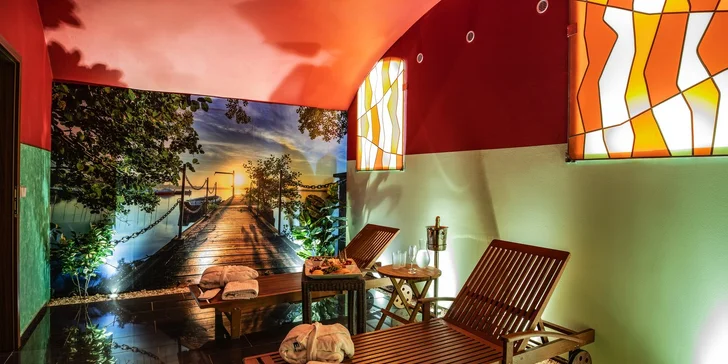 Pobyt v luxusním 4* hotelu u Václavského náměstí: snídaně, projižďka i privátní wellness