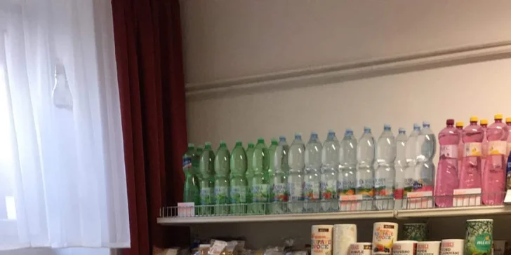 Sladké hřešení: káva a mini vafle nebo zdravější raw makronka