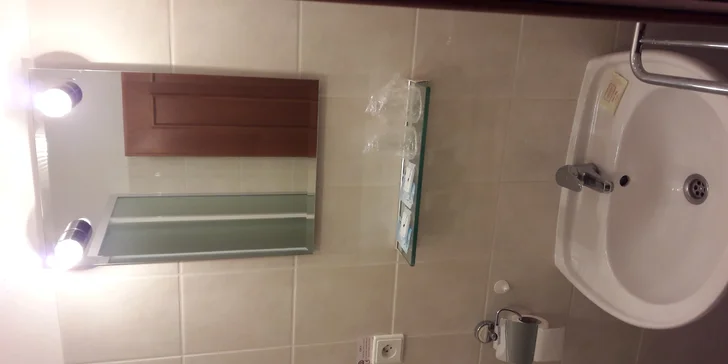 Rajská dovolená v Náchodě: 3 dny v rodinném hotelu přímo u zámku