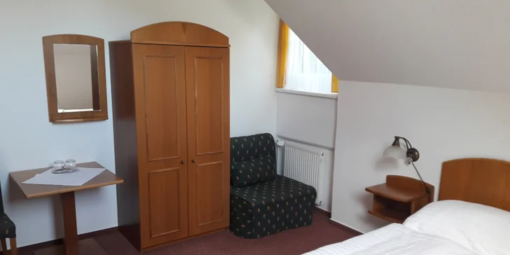 Rajská dovolená v Náchodě: 3 dny v rodinném hotelu přímo u zámku