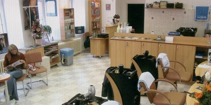Kompletní kadeřnický balíček - mytí, střih, foukaná i styling + možná barva nebo melír