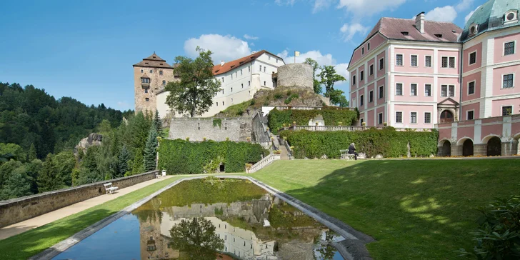 Léto v centru Karlových Varů se snídaní i wellness procedury